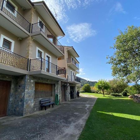 Artemis Mezonetes Kalavryta Exterior foto